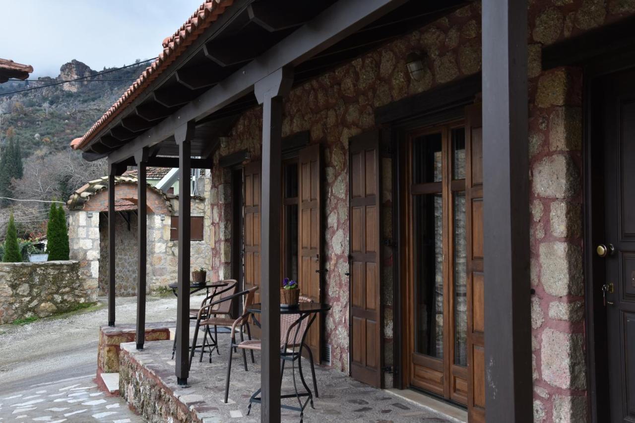 Kato Sinikia Trikalon Paliokastro Guesthouse מראה חיצוני תמונה