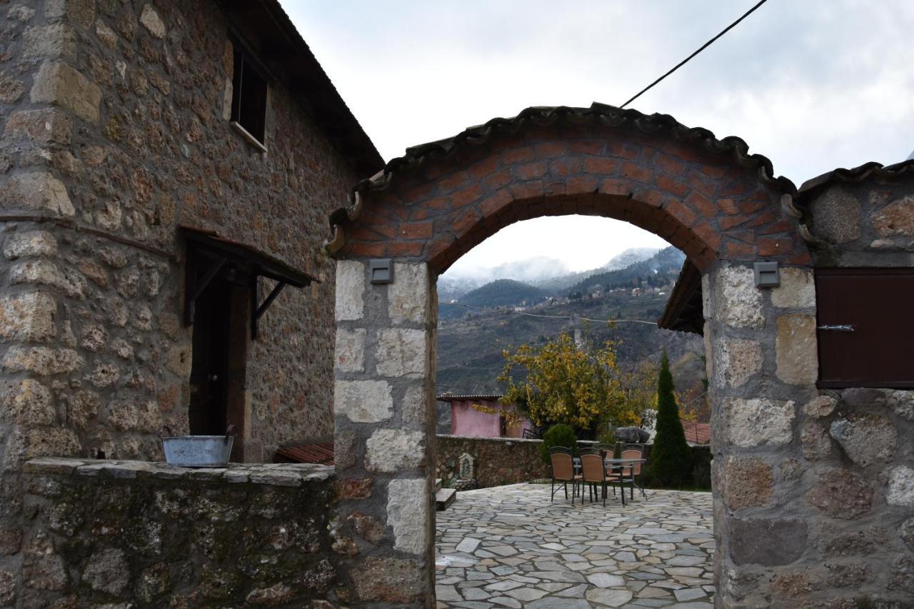 Kato Sinikia Trikalon Paliokastro Guesthouse מראה חיצוני תמונה